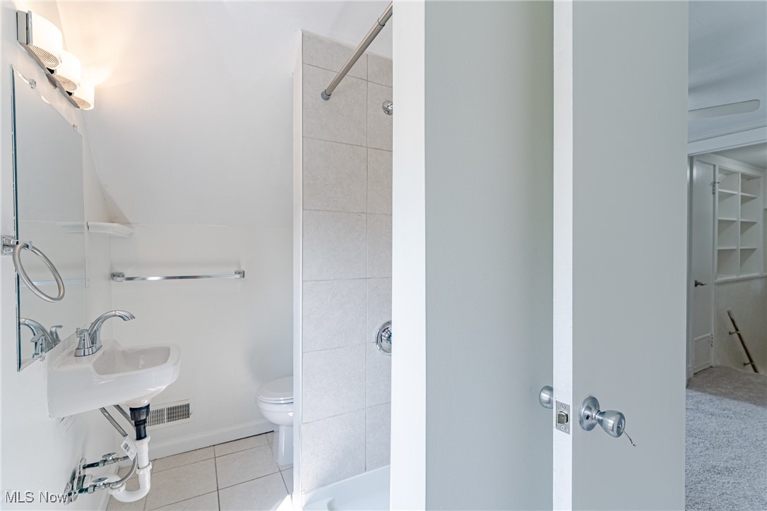 Fournier Bungalow - Residential