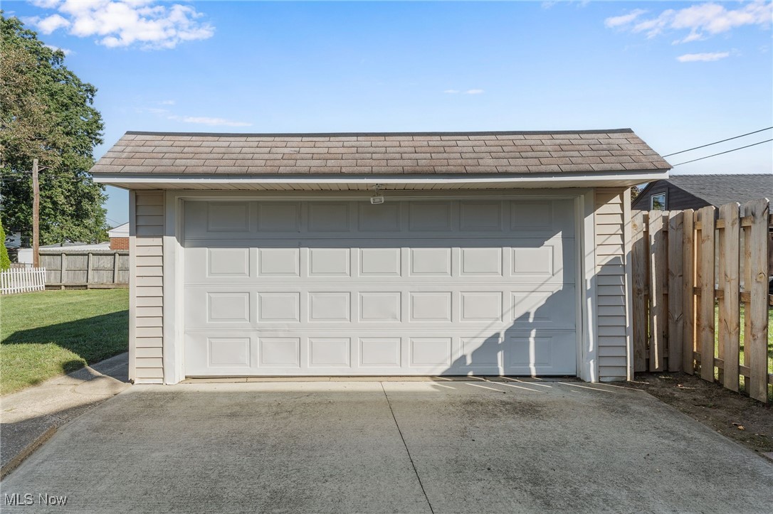 Fournier Bungalow - Residential