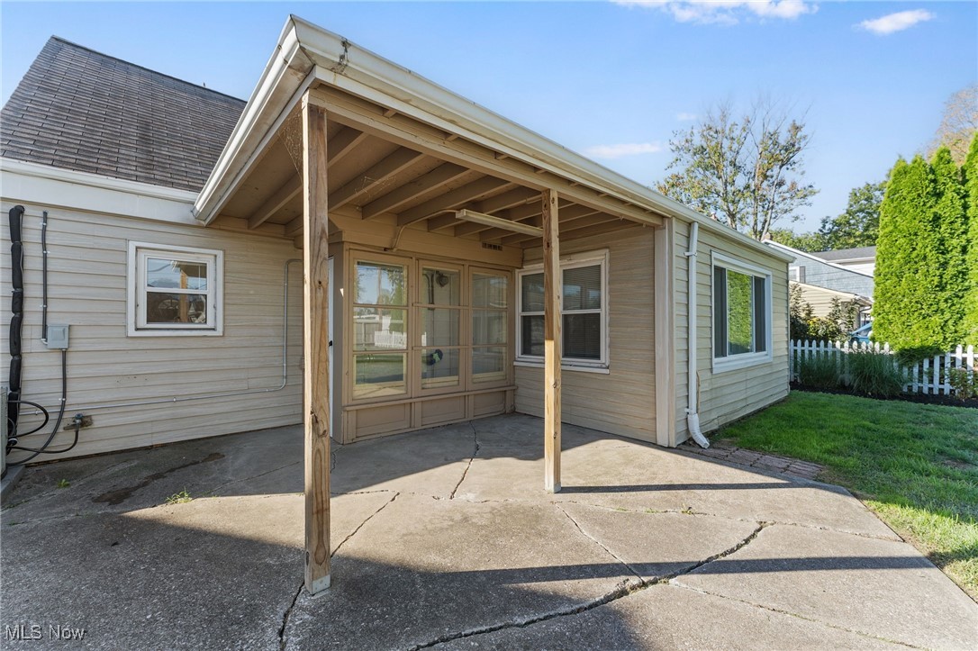 Fournier Bungalow - Residential