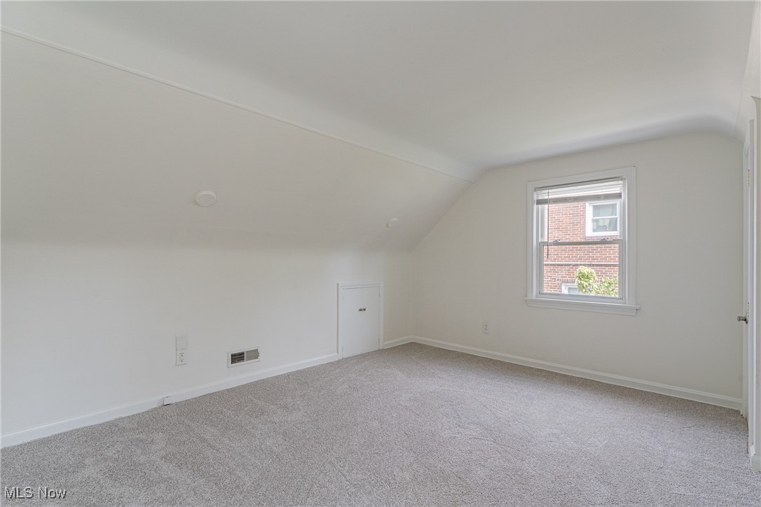 Fournier Bungalow - Residential