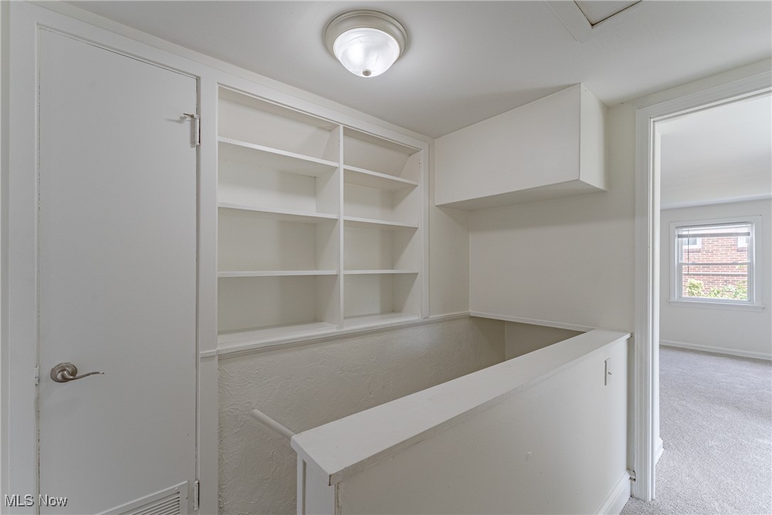 Fournier Bungalow - Residential