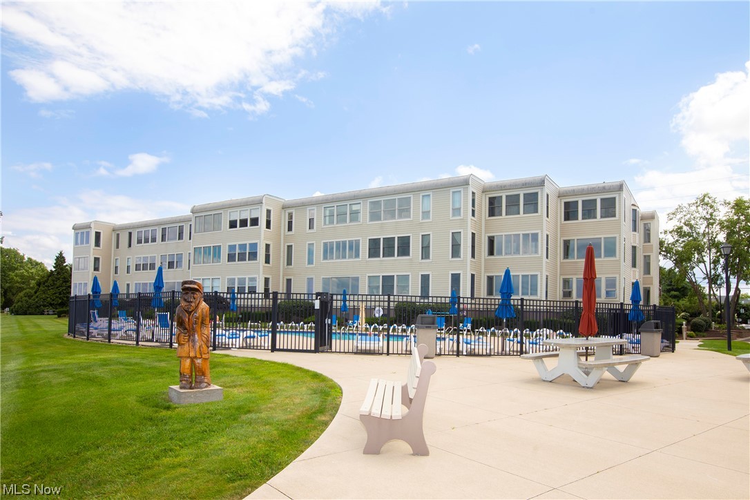 Beachwood Villas Condo - Residential Lease