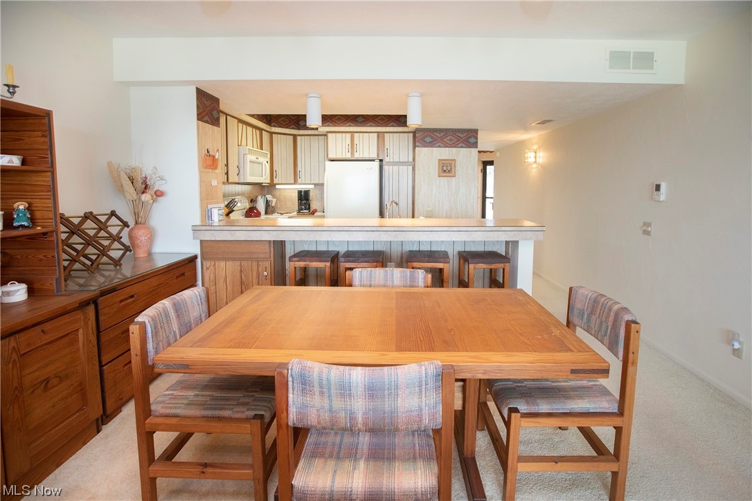 Beachwood Villas Condo - Residential Lease