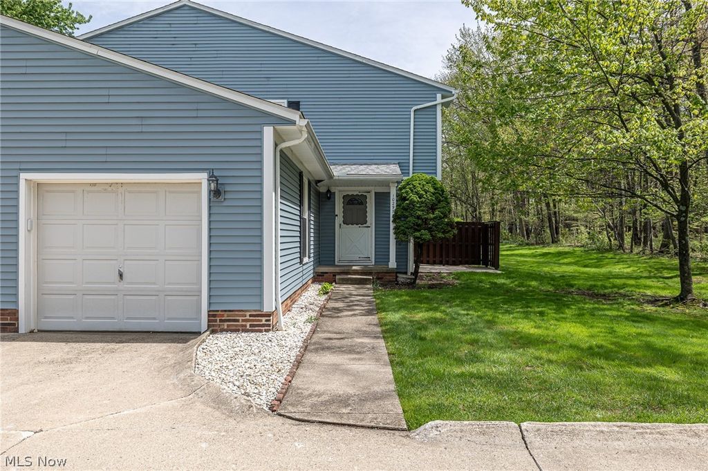 Photo of 10297 Independence Drive, North Royalton, OH 44133 (MLS # 5206205)