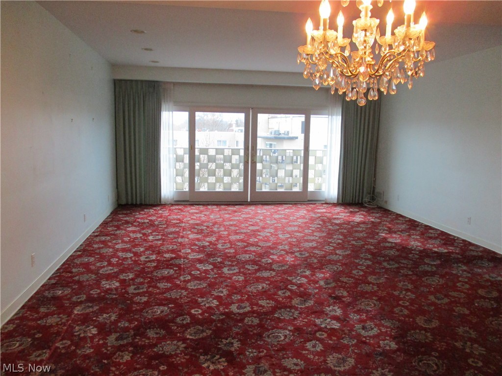 Carlton House Condo - Residential