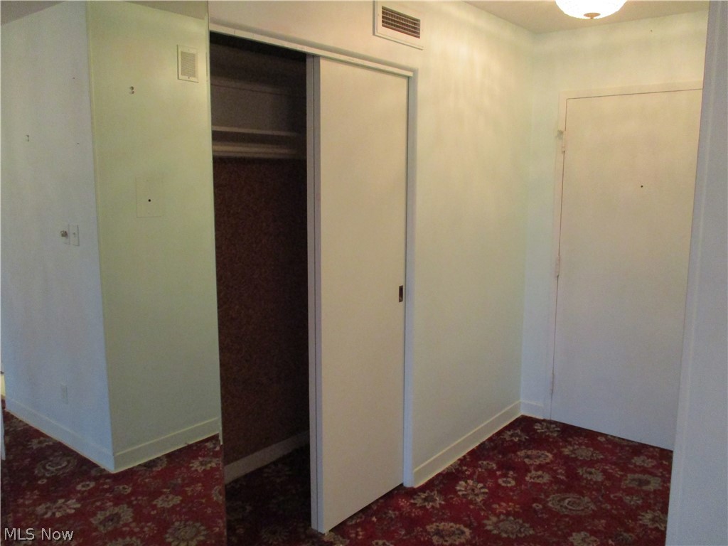 Carlton House Condo - Residential