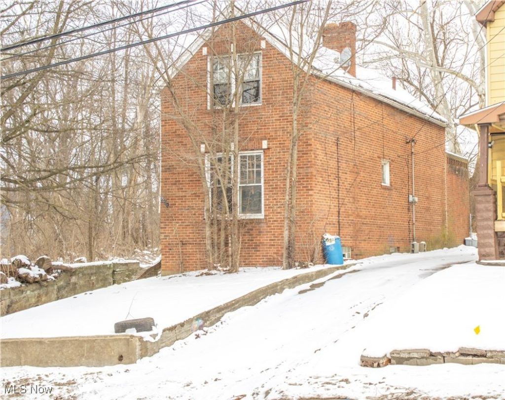 Photo of 9521 Union Avenue, Cleveland, OH 44105 (MLS # 5181605)