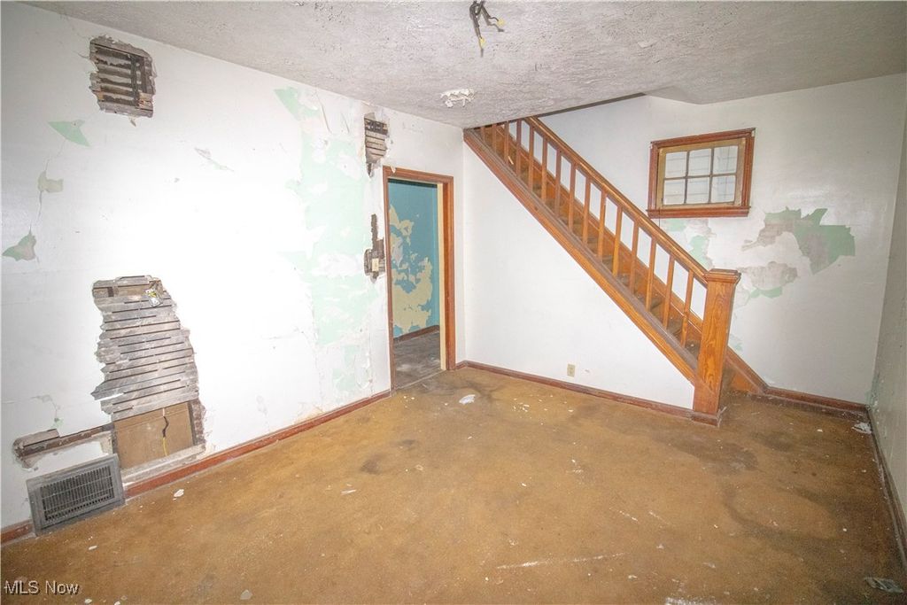 Photo of 9521 Union Avenue, Cleveland, OH 44105 (MLS # 5181605)