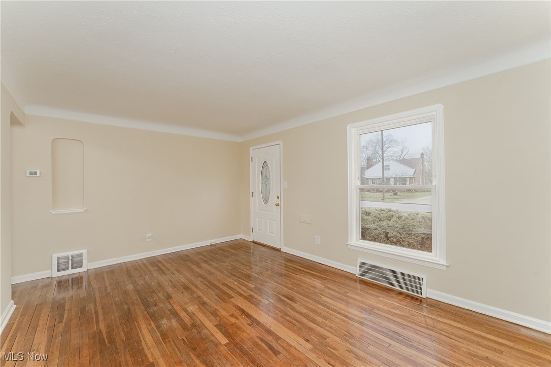 1865 E 225th Street, Euclid, Ohio image 4