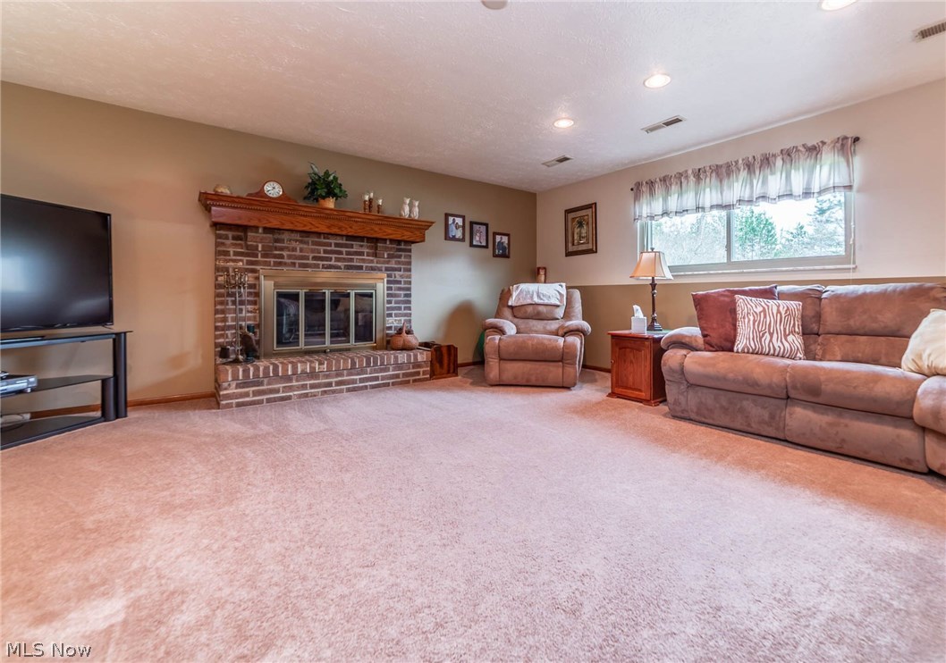 Falls Ph 02 - Residential