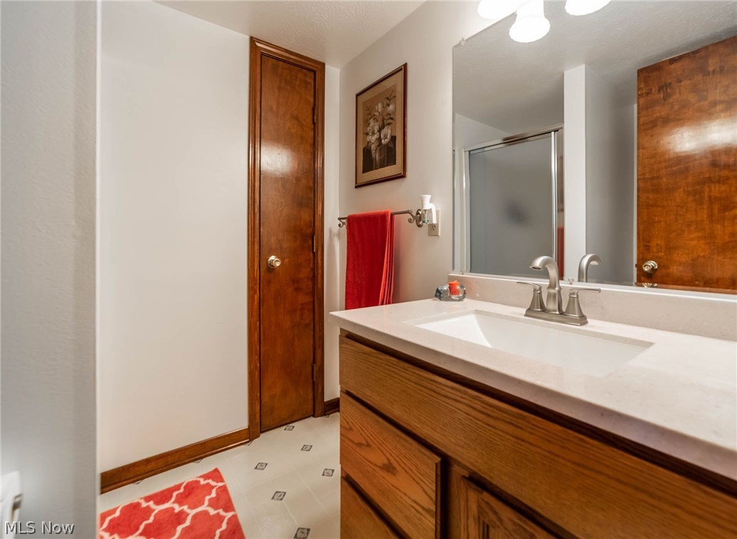 Falls Ph 02 - Residential