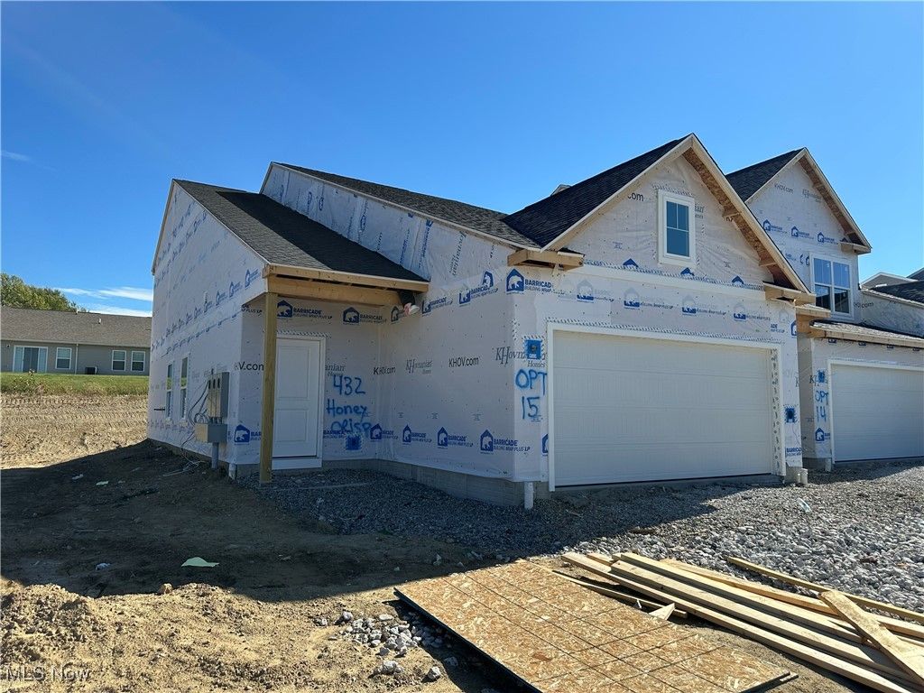 Photo of 432 Honeycrisp Drive NE, Louisville, OH 44641 (MLS # 5166531)
