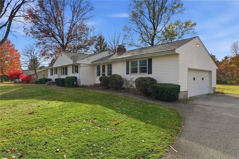 17844 Kenston Lake Drive Chagrin Falls OH 44023