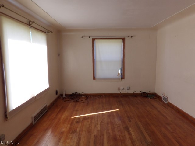 E C & A O Robinson - Residential Lease