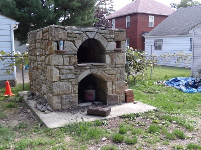 E C & A O Robinson - Residential Lease