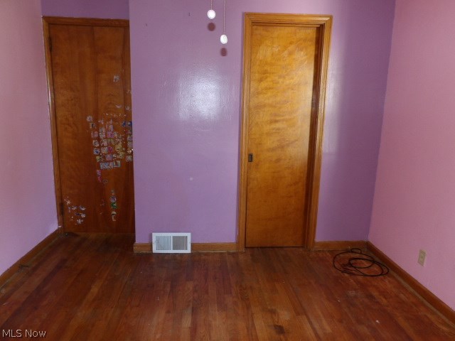 E C & A O Robinson - Residential Lease