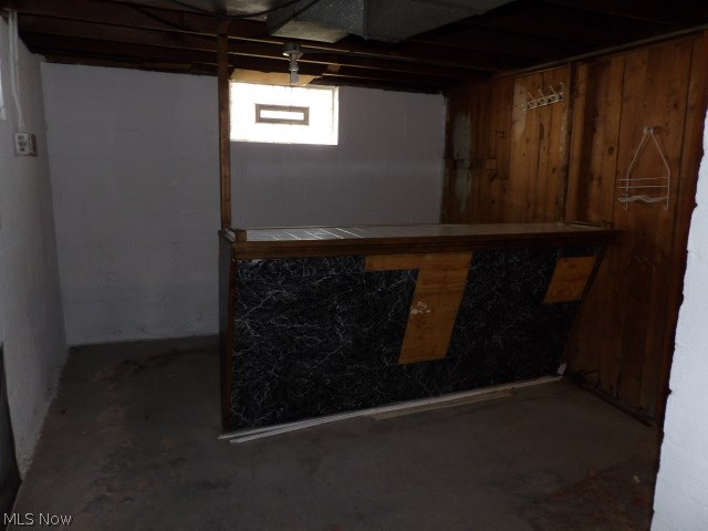 E C & A O Robinson - Residential Lease