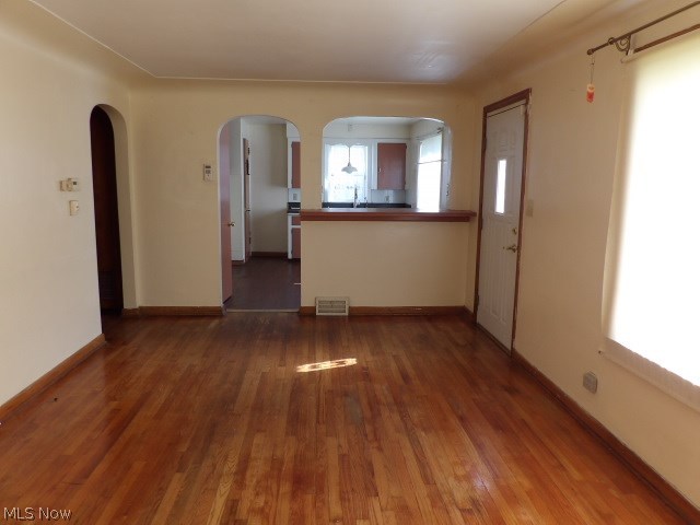 E C & A O Robinson - Residential Lease