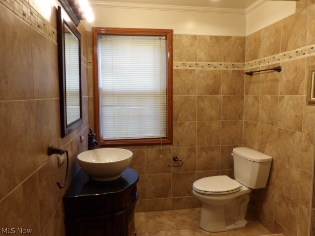 E C & A O Robinson - Residential Lease