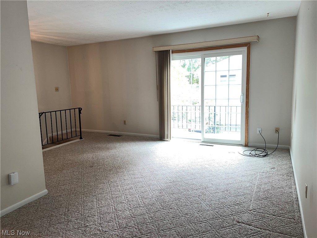 Country Club Apt Hms North Con - Residential