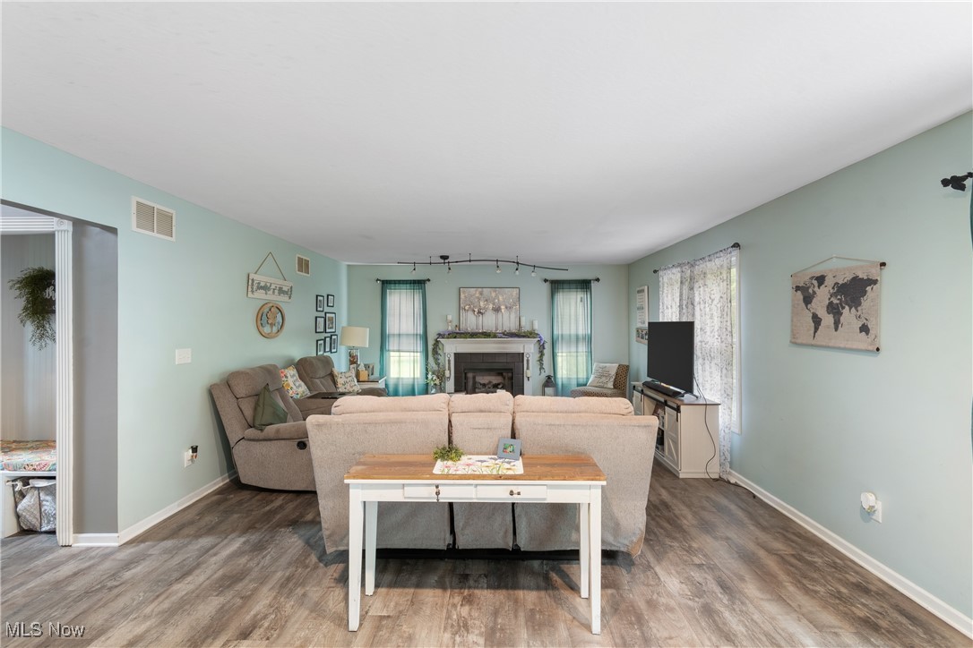 3979 Batdorf Road, Wooster, Ohio image 3