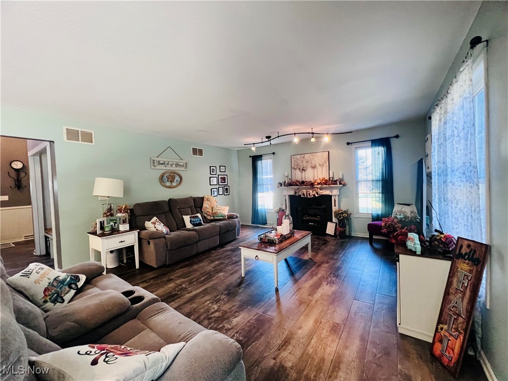 Lauraland Estates - Residential