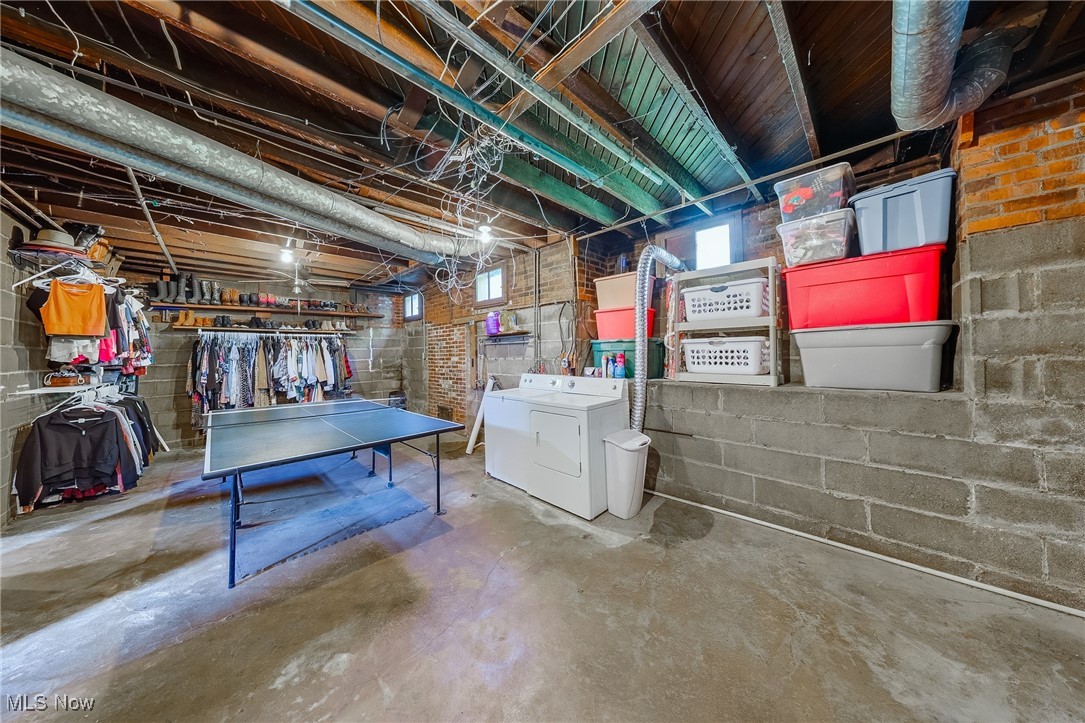 John Baers Bldg Lts - Residential