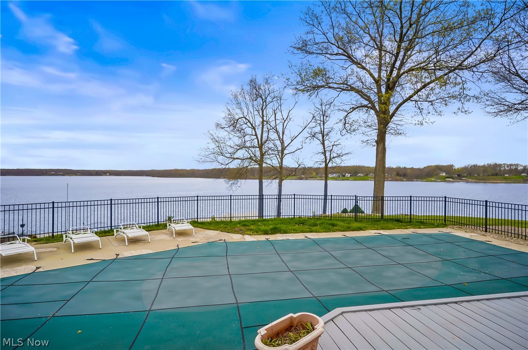 Ebb Tide - Residential