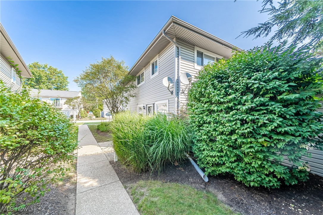 Country Club - Residential