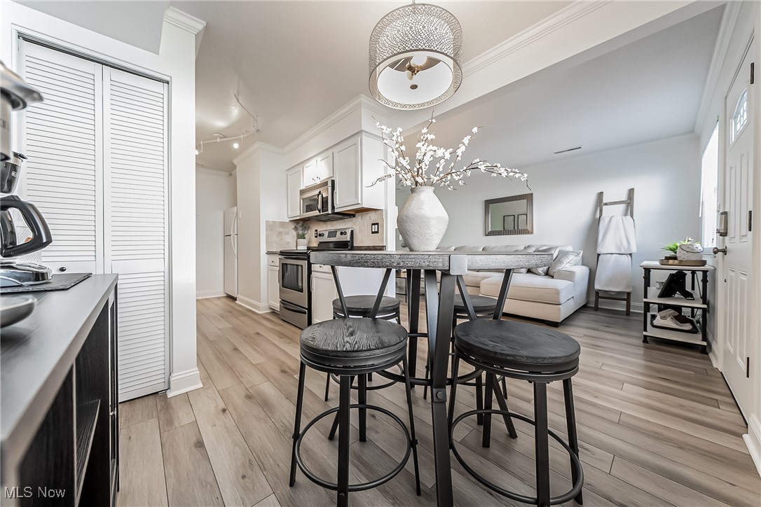 Country Club - Residential