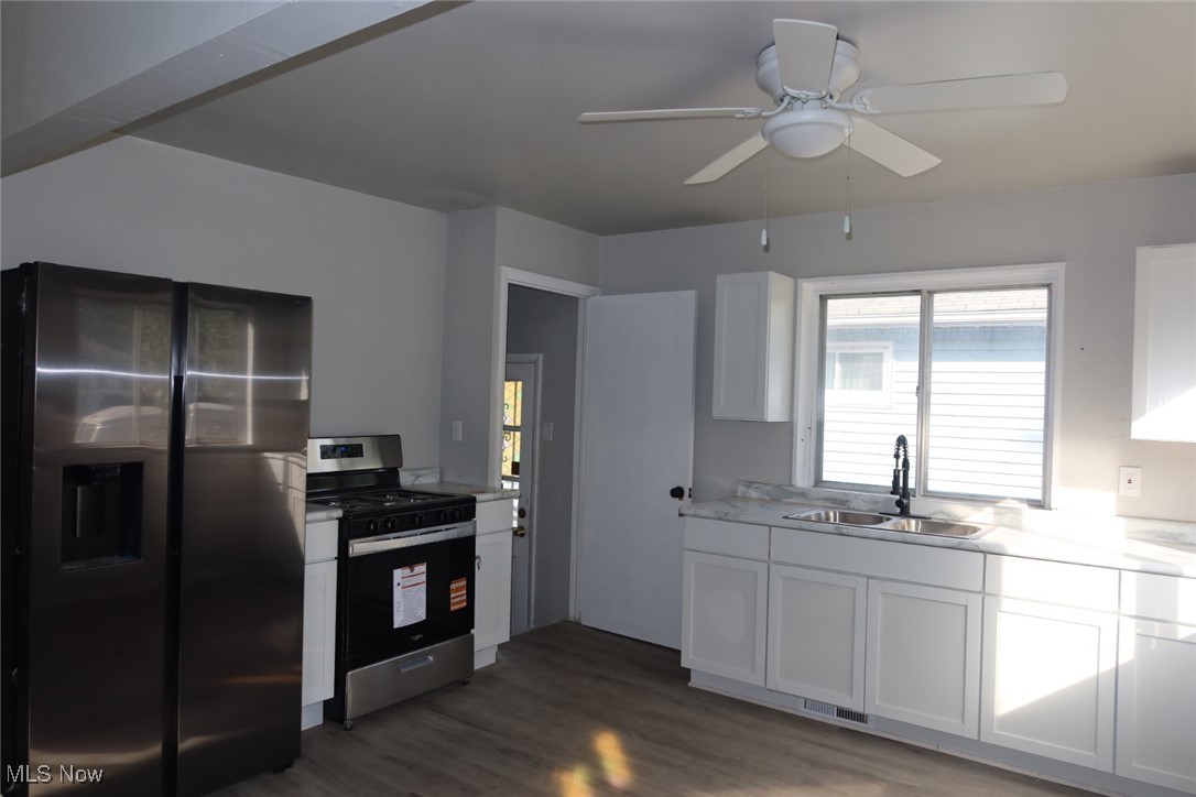 Lee Homes - Residential