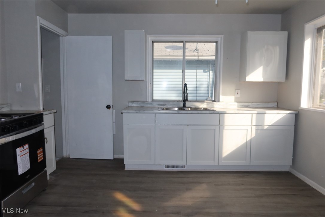 Lee Homes - Residential