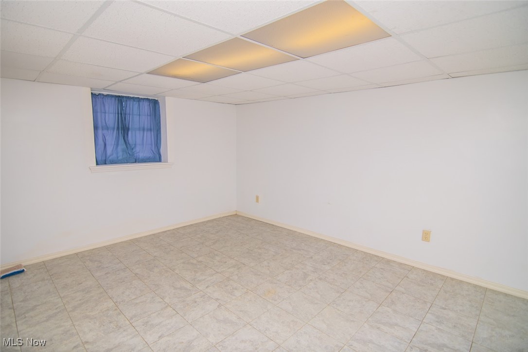 ABOUT 15-20 MINUTES FROM ST.CLAIRSVIILE & WHEELING - Residential