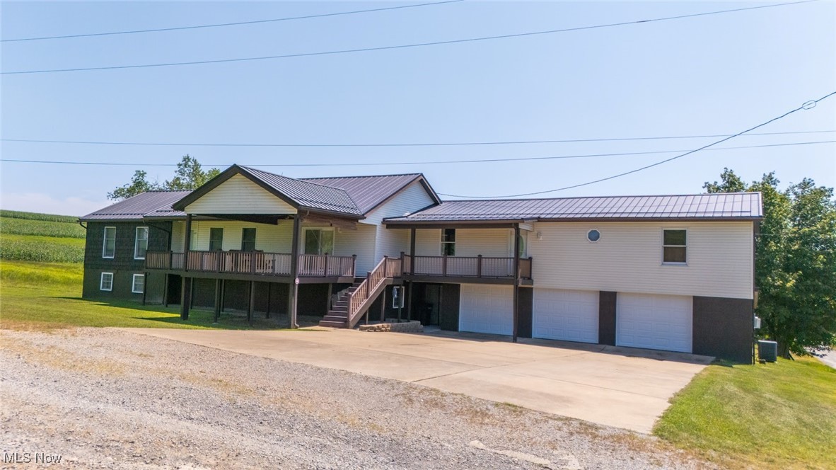 ABOUT 15-20 MINUTES FROM ST.CLAIRSVIILE & WHEELING - Residential