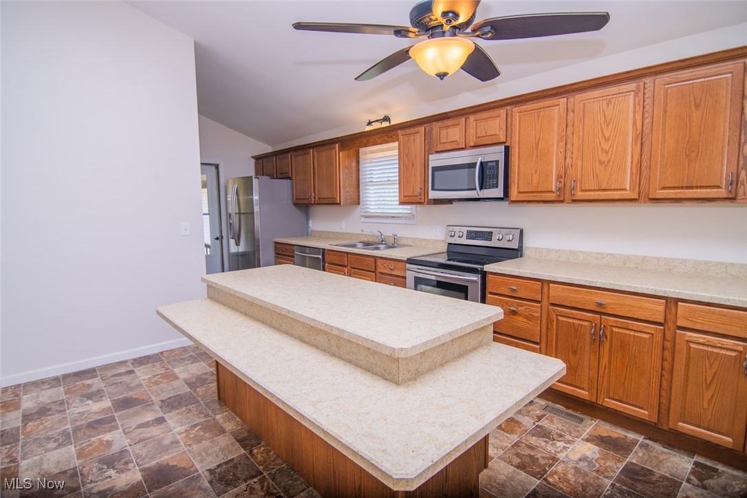 ABOUT 15-20 MINUTES FROM ST.CLAIRSVIILE & WHEELING - Residential