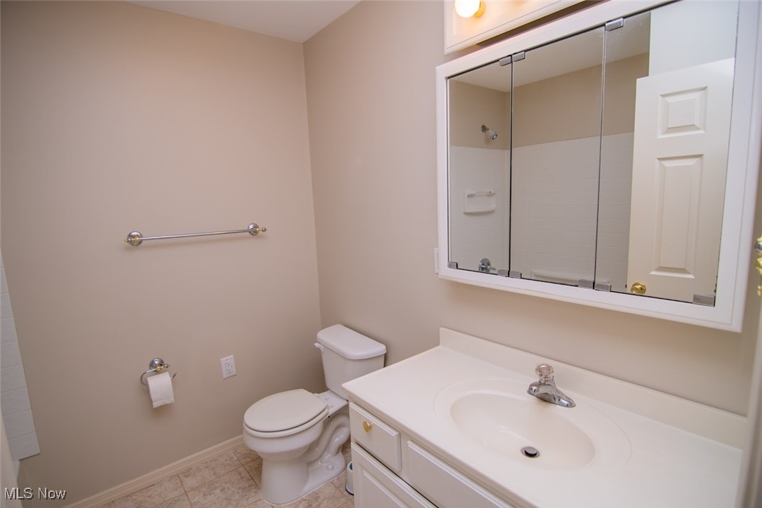 ABOUT 15-20 MINUTES FROM ST.CLAIRSVIILE & WHEELING - Residential