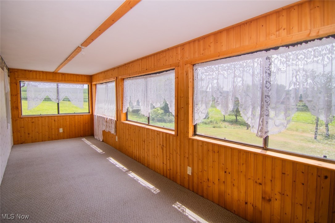 ABOUT 15-20 MINUTES FROM ST.CLAIRSVIILE & WHEELING - Residential