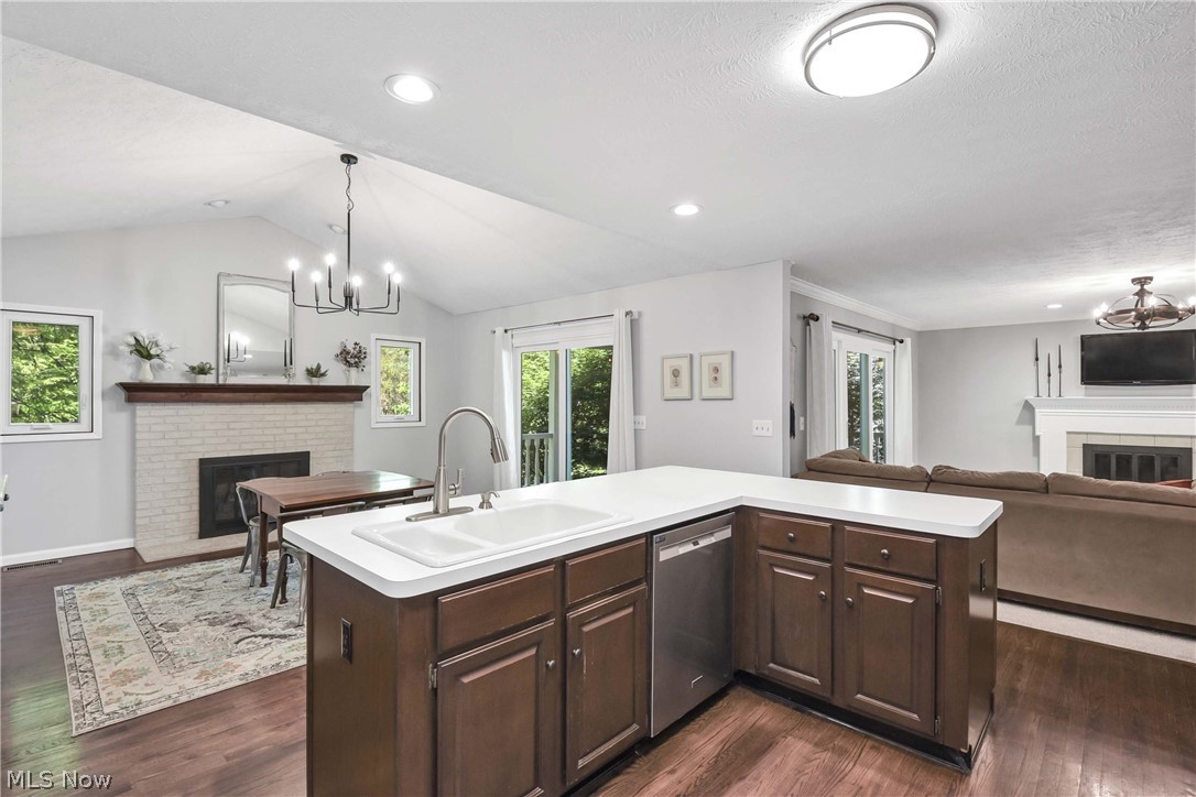 Lakes Aurora - Residential