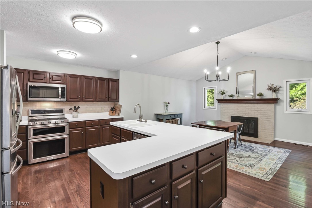 Lakes Aurora - Residential
