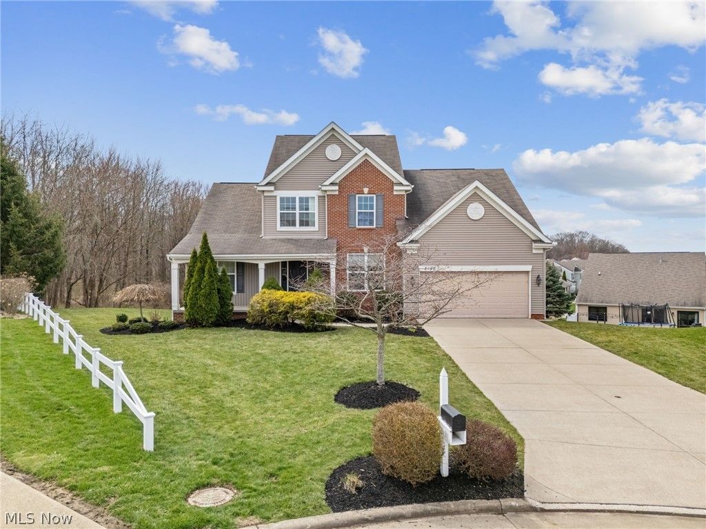 Photo of 3196 Dunstone Circle, Akron, OH 44312 (MLS # 5196341)