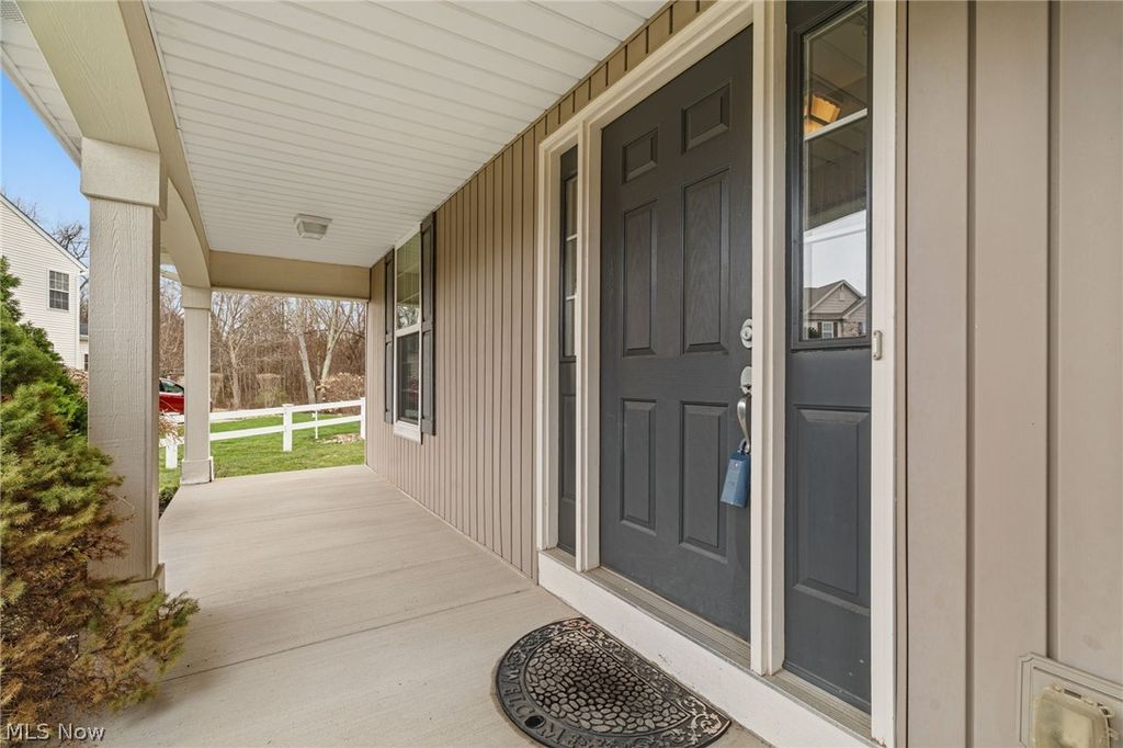 Photo of 3196 Dunstone Circle, Akron, OH 44312 (MLS # 5196341)