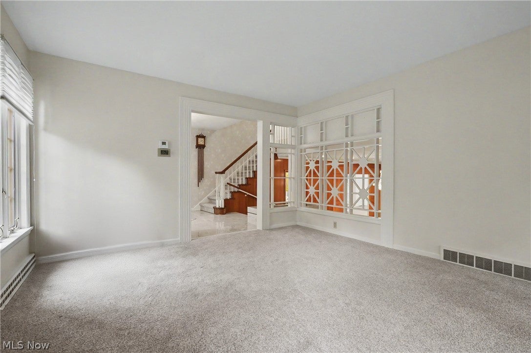 1455 Woodland Lane