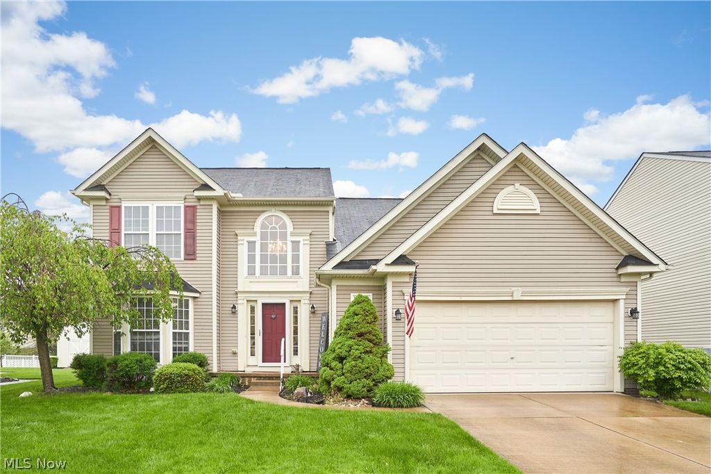 Photo of 572 Colonial Drive, Painesville, OH 44077 (MLS # 5205098)