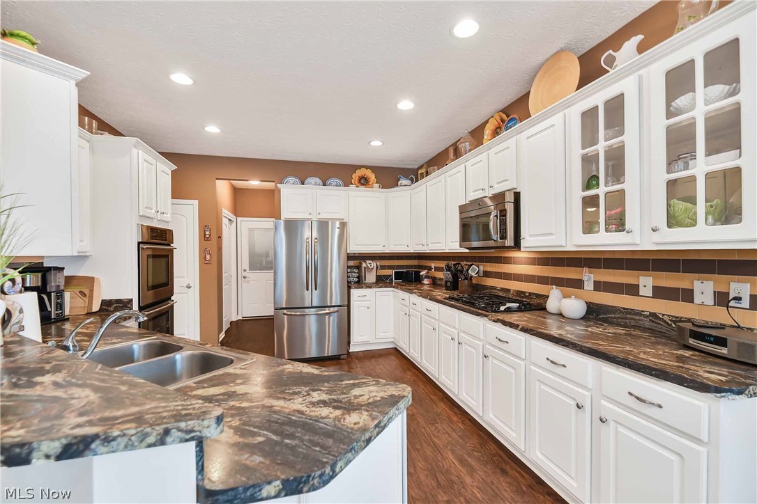 Village Lake Estates Sub - Residential