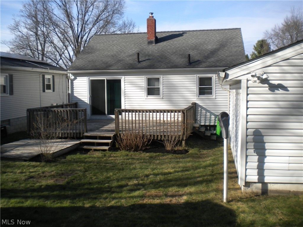 Photo of 332 Lincoln Avenue, Barberton, OH 44203 (MLS # 5195128)
