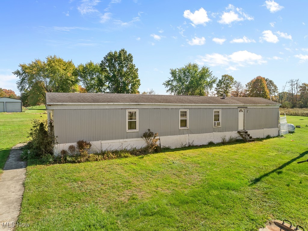 20455 N Benton West Road, North Benton, Ohio image 1