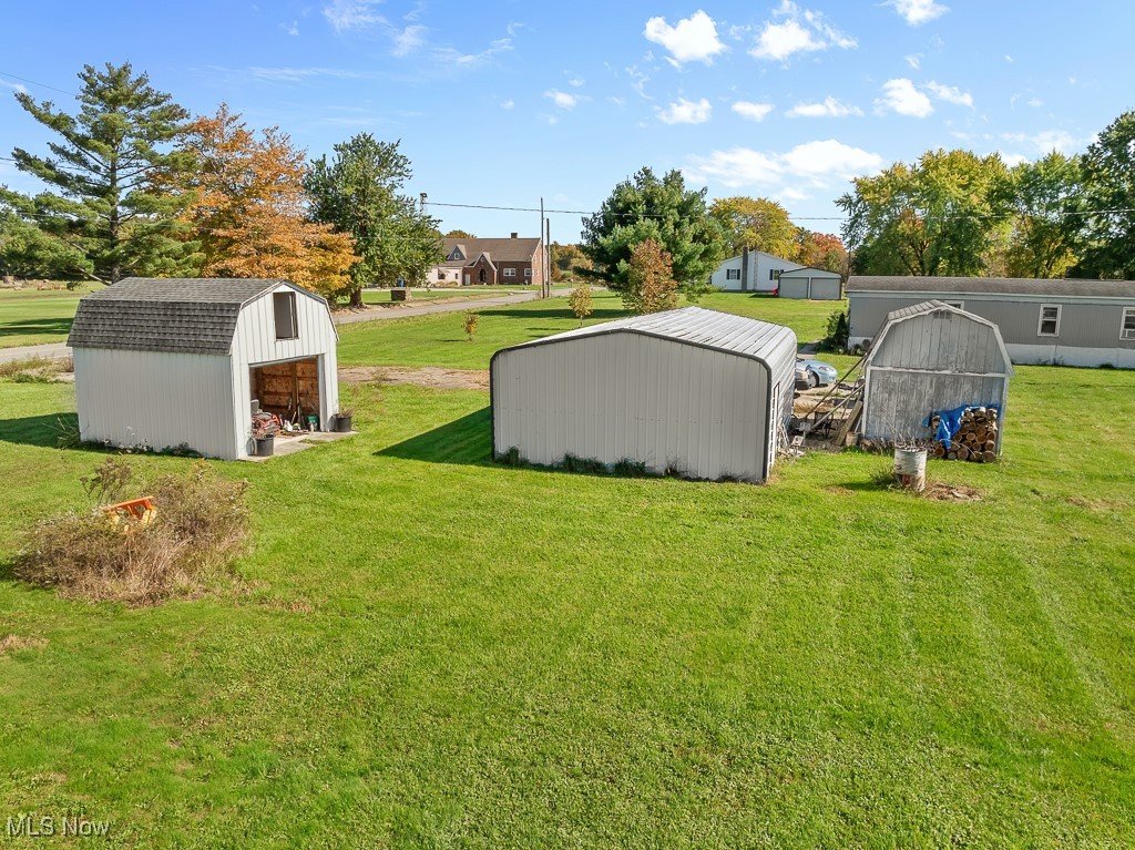 20455 N Benton West Road, North Benton, Ohio image 9