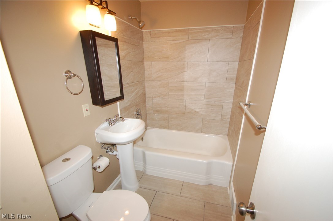 Lake Newport - Residential