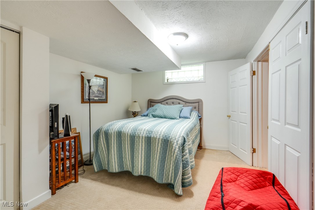 514 Michael Lane, Zoar, Ohio image 24