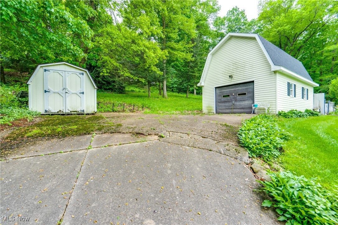 514 Michael Lane, Zoar, Ohio image 40